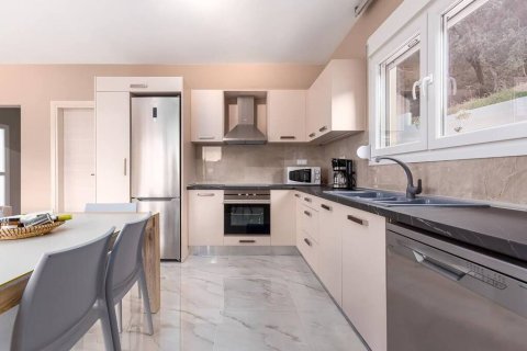 3 bedrooms Villa in Corfu, Greece No. 55786 9