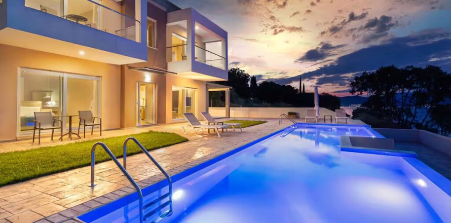 3 bedrooms Villa in Corfu, Greece No. 55786