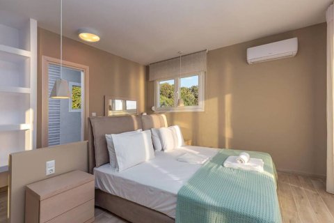 3 bedrooms Villa in Corfu, Greece No. 55786 13