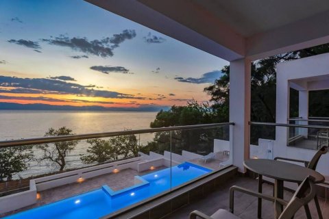 3 bedrooms Villa in Corfu, Greece No. 55786 3