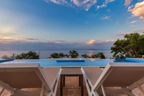 3 bedrooms Villa in Corfu, Greece No. 55786 18