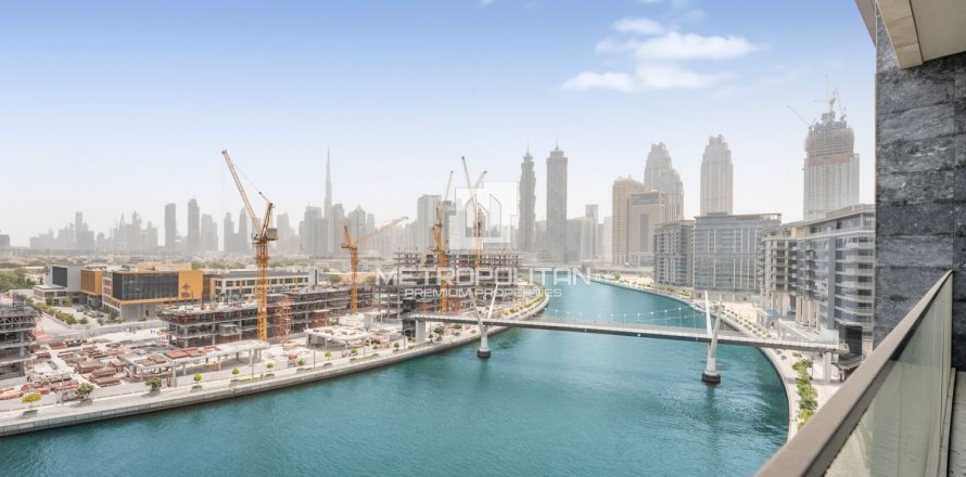 Квартира с 2 спальнями в Аль-Васл, ОАЭ №118680