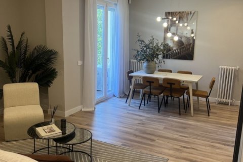 2 bedrooms Apartment in Madrid, Spain No. 126228 1