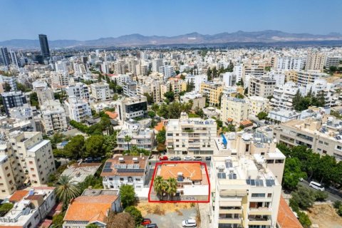 145m² Villa in Nicosia, Cyprus No. 104988 8