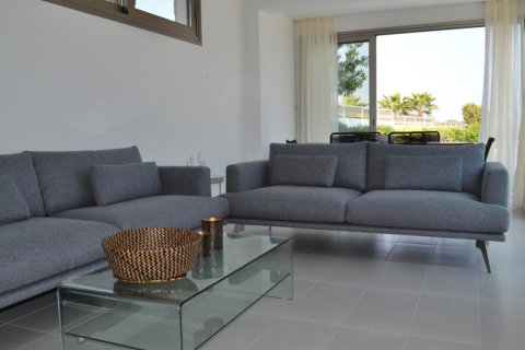 3 bedrooms Villa in Larnaca, Cyprus No. 106448 2