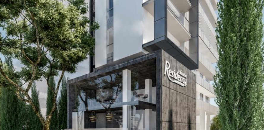 148m² Commercial property in Larnaca, Cyprus No. 105939