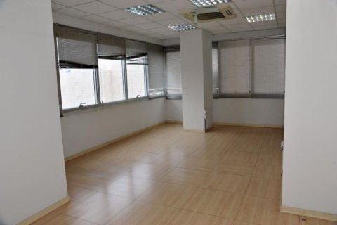 224m² Commercial property à Nicosia, Cyprus No. 105121 4