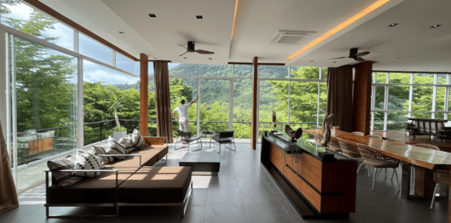 3 bedrooms Penthouse in Kamala, Thailand No. 97317