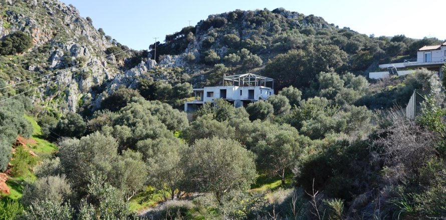 6 bedrooms Building in Heraklion, Greece No. 109602