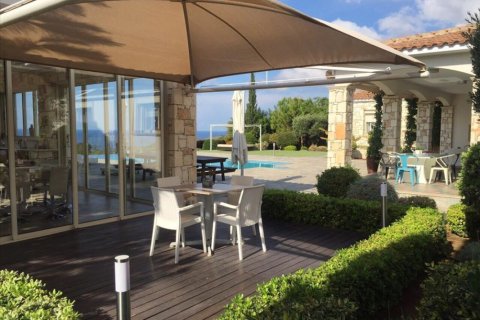 4 bedrooms Villa in Paphos, Cyprus No. 105745