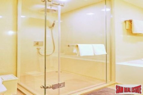 3 bedrooms Apartment in Bangkok, Thailand No. 95811 3