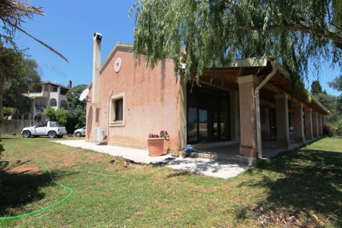 4 bedrooms Villa in Corfu, Greece No. 61596 1
