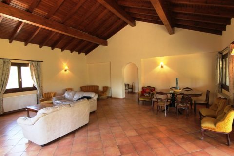 4 bedrooms Villa in Corfu, Greece No. 61596 8