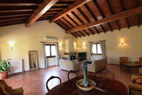 4 bedrooms Villa in Corfu, Greece No. 61596 6