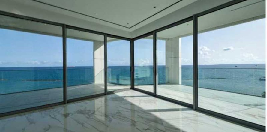 2 bedrooms Apartment in Limassol, Cyprus No. 80956