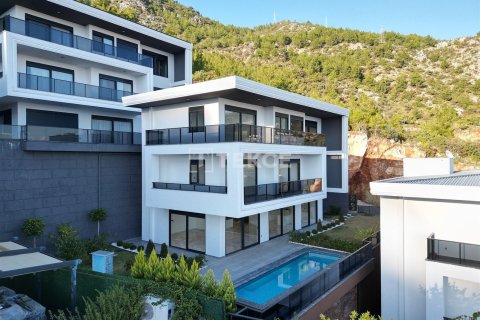 5 dormitorios Villa en Alanya, Turkey No. 16599