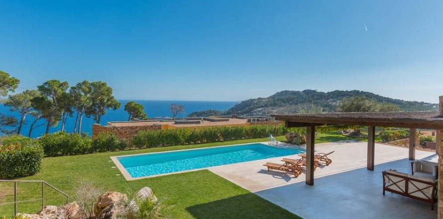 5 dormitorios  en Hoa Hung, Vietnam No. 25394