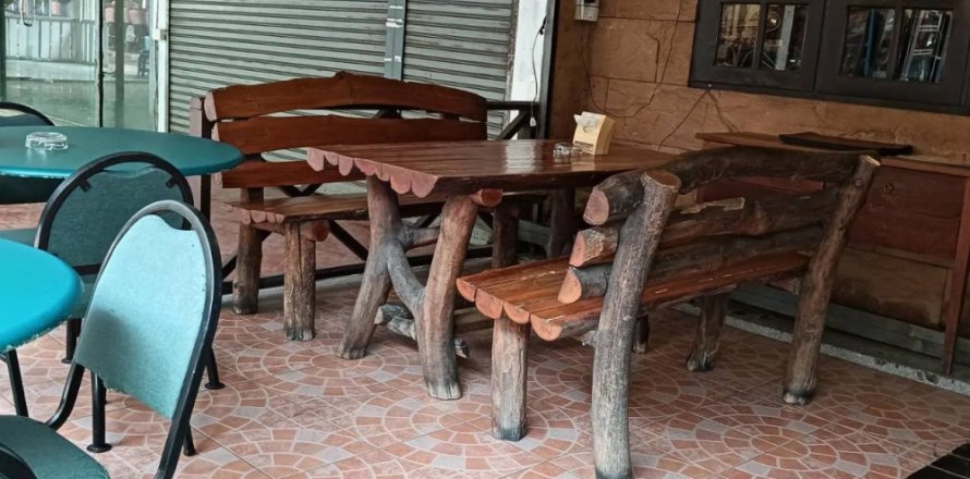 4 bedrooms Commercial property in Chiang Mai, Thailand No. 97584