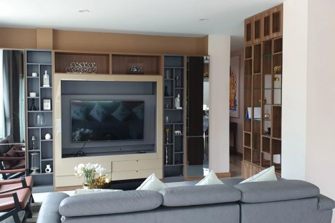 4 bedrooms House in Chiang Mai, Thailand No. 1485 1