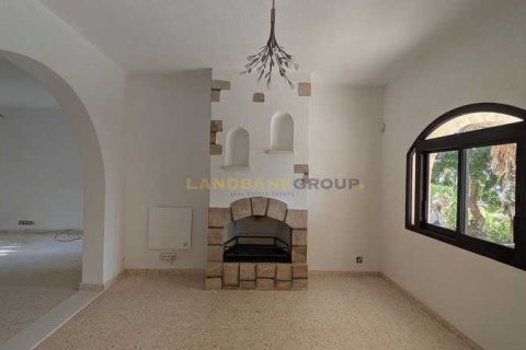 3 bedrooms Villa in Tala, Cyprus No. 100501 8