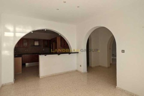 3 bedrooms Villa in Tala, Cyprus No. 100501 14