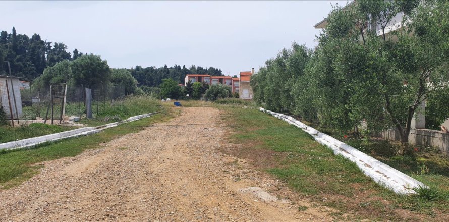 2000m² Land in Chalkidiki, Greece No. 56558