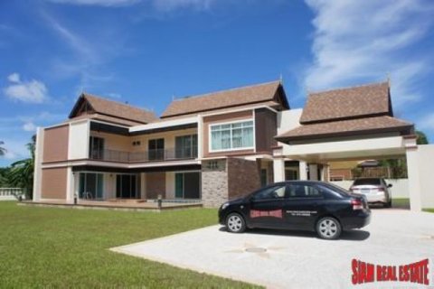 3 bedrooms Villa in Chalong, Thailand No. 95689 17