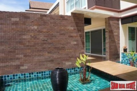 3 bedrooms Villa in Chalong, Thailand No. 95689 16