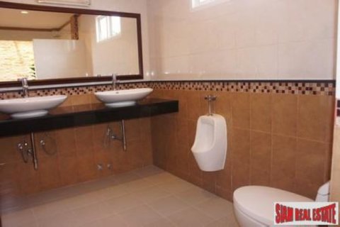 3 bedrooms Villa in Chalong, Thailand No. 95689 7