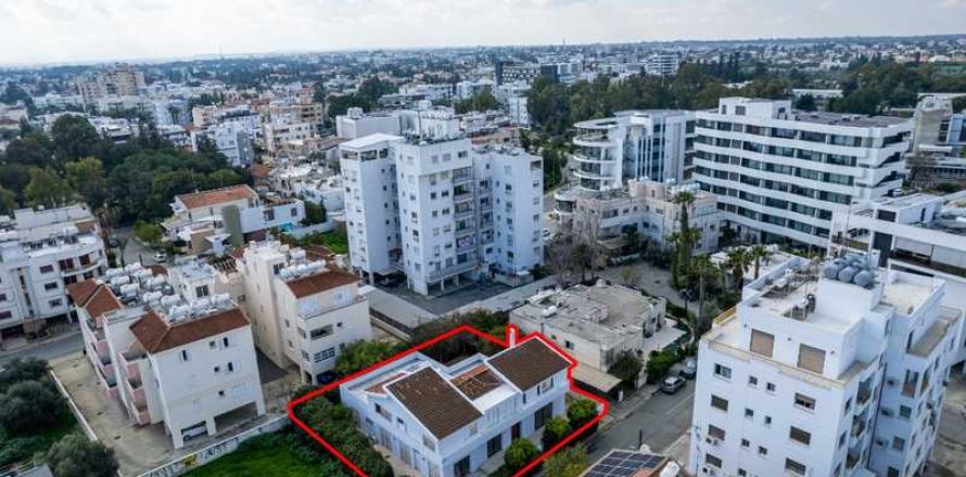 6 chambres House à Strovolos, Cyprus No. 78641