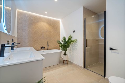 3 bedrooms Apartment in Hong Phong, Vietnam No. 83963 11