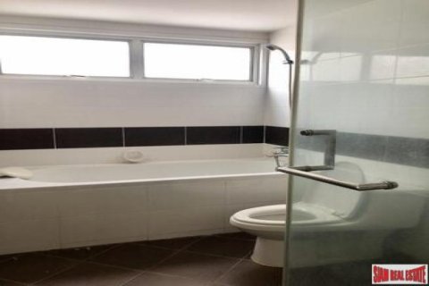 2 bedrooms Apartment in Bangkok, Thailand No. 96365 6