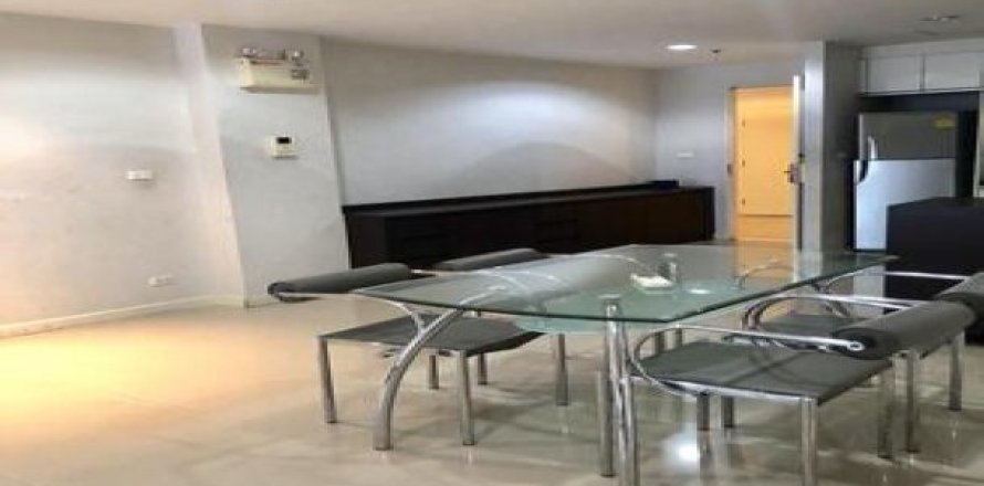 2 bedrooms Apartment in Bangkok, Thailand No. 96365