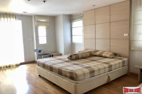 2 bedrooms Apartment in Bangkok, Thailand No. 96365 4