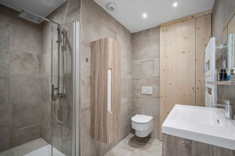 2 bedrooms Apartment in Savoie, France No. 99517 10