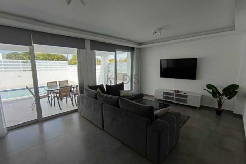 4 bedrooms Villa in Livadia, Cyprus No. 100711 4