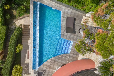 Вилла с 4 спальнями в Кап-д’Ай, Франция №73010 3