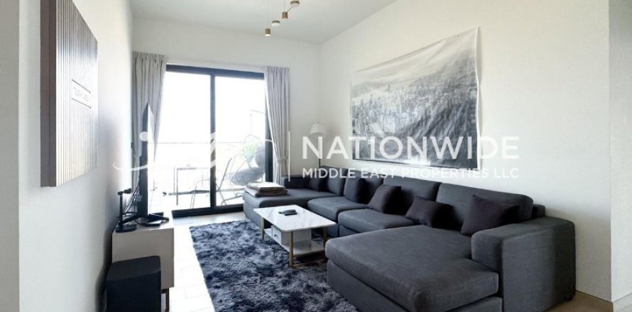 2 bedrooms Apartment in Dubai, UAE No. 86388