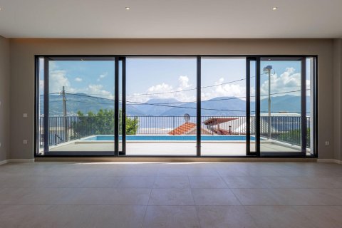 2 bedrooms Villa in Krashichi, Montenegro No. 104684 14