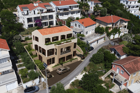 80m² Apartment in Kotor, Montenegro No. 75917 2