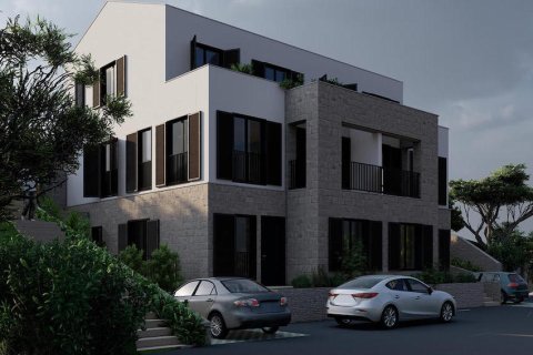 80m² Apartment in Kotor, Montenegro No. 75917 3