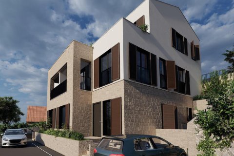 80m² Apartment in Kotor, Montenegro No. 75917 8