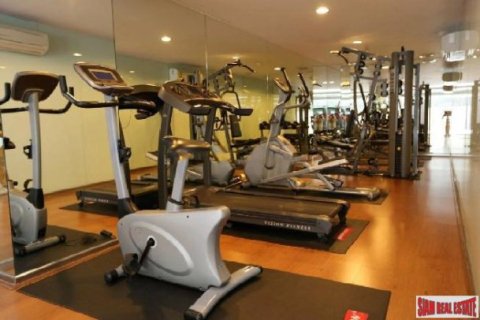 3 bedrooms Apartment in Bangkok, Thailand No. 97063 2