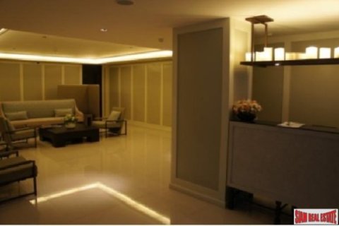 3 bedrooms Apartment in Bangkok, Thailand No. 97063 5