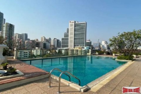 3 bedrooms Apartment in Bangkok, Thailand No. 97063 1