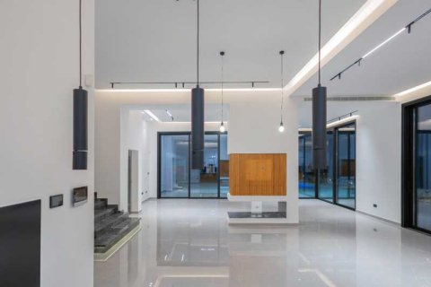 4 dormitorios House en Agios Tychonas, Cyprus No. 30385 5