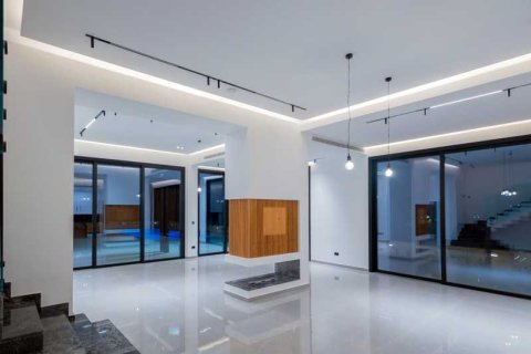 4 dormitorios House en Agios Tychonas, Cyprus No. 30385 6