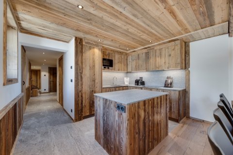 4 bedrooms Apartment in Val-d'Isere, France No. 99914 3