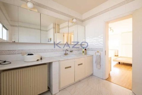 4 bedrooms House in Limassol, Cyprus No. 76214 11