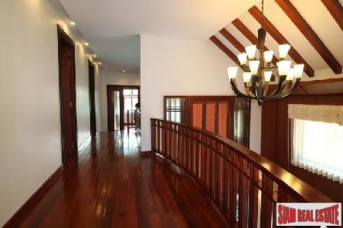 4 bedrooms House in Chiang Mai, Thailand No. 95749 3